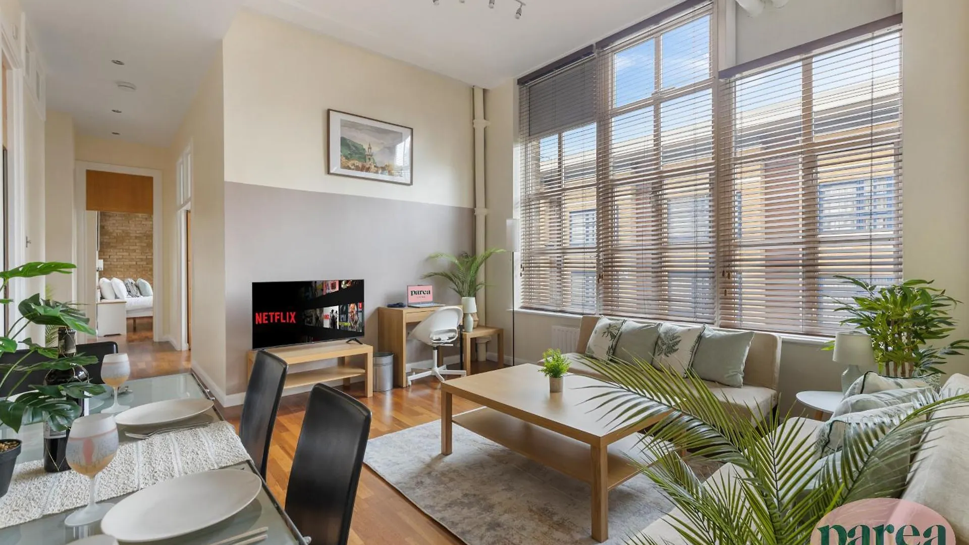 Parea Living - Spacious 3 Bed Flat, Canary Wharf Views With Parking London United Kingdom